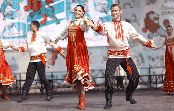 5 unique travel experiences you'll have cruising Russia with Travelmarvel 20 dance