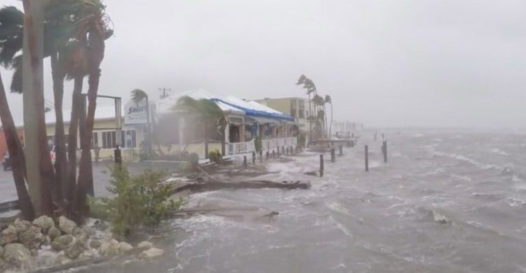 Hurricane Matthew update: United rewards customers who support Hurricane relief