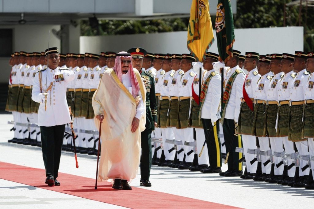 How much baggage does a Saudi king travel with?