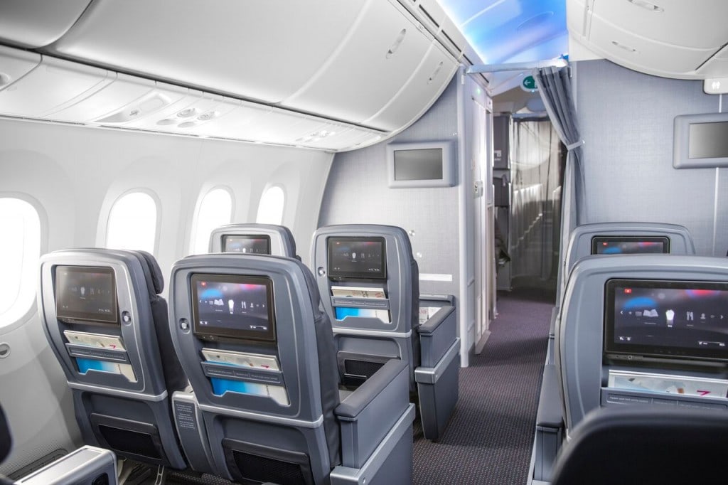 American Airlines' Dreamliner to take on US rivals on Sydney-L.A. route 11 American Airlines Premium Economy 3