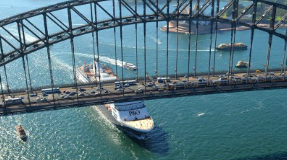 P&O Cruises' fleet commemorates ANZAC Day with veterans