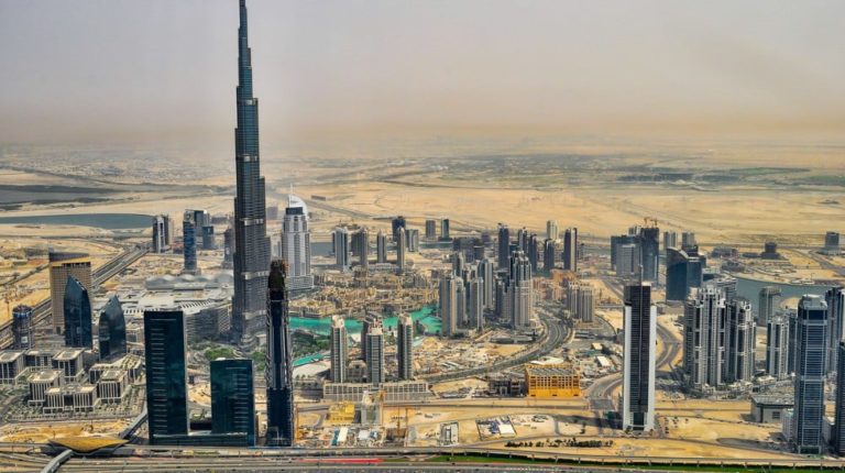 Becoming a Dubai Expert is as easy as playing with cards