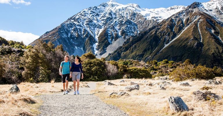 Win an amazing famil to New Zealand in one easy step