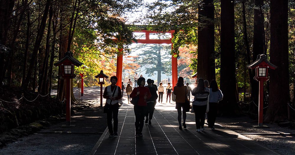 Agent E-Learning winners experience Japan’s 'Kyushu' beauty and spirit
