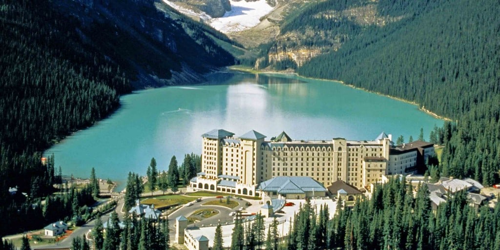 This cool fact about cruise-lovers may surprise you 14 Rocky Mountaineer Lake Louise KarryOn