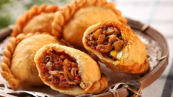 curry-puffs