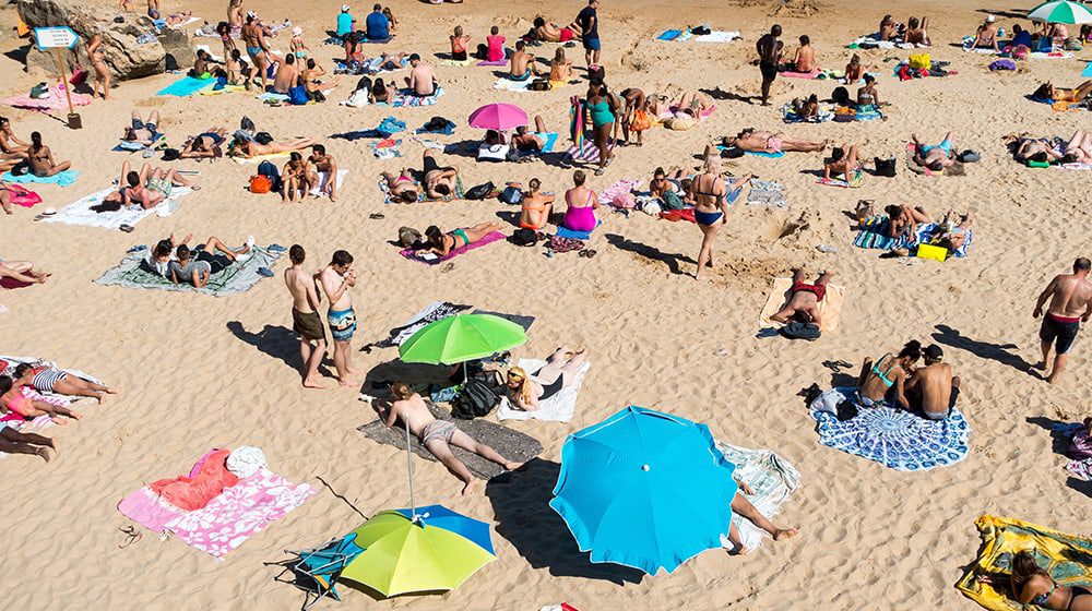 FINED: Ibiza may punish tourists using towels to reserve spots at the beach