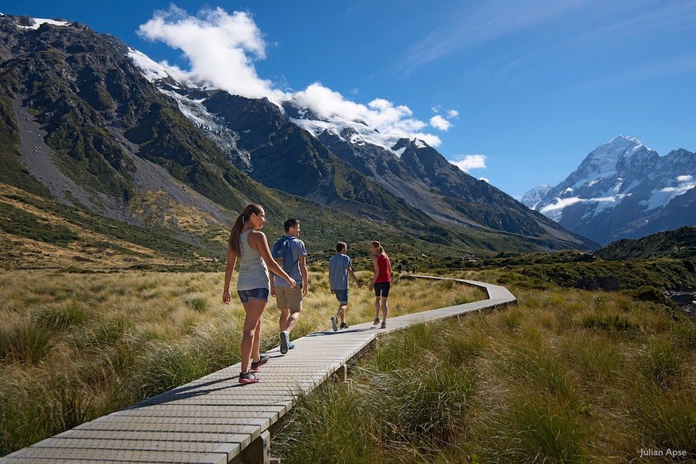 NZ floats plan to charge overseas tourists $40 fee to see popular natural attractions