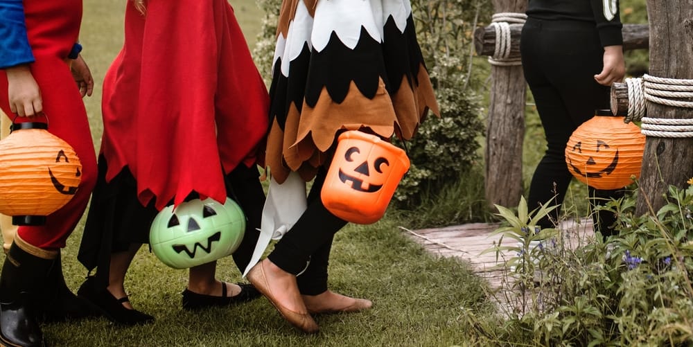 Spine Tingling Halloween Social Media Posts Amp How To Make Your Own - Riset