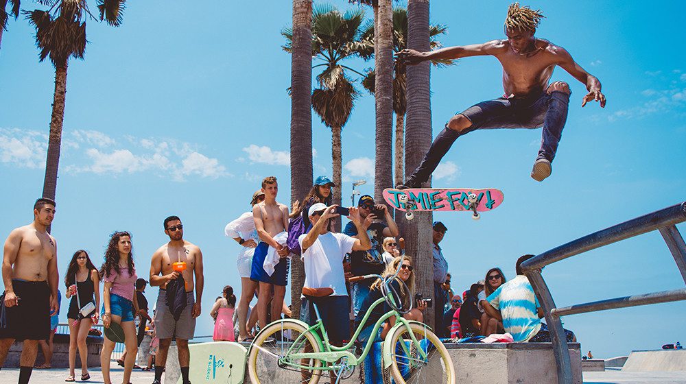 SLAM DUNK! Los Angeles welcomes a record breaking 50m tourists