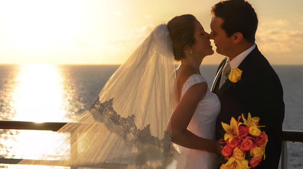 GET CRUISY WITH YOUR I DO'S: The ins & outs of weddings at sea
