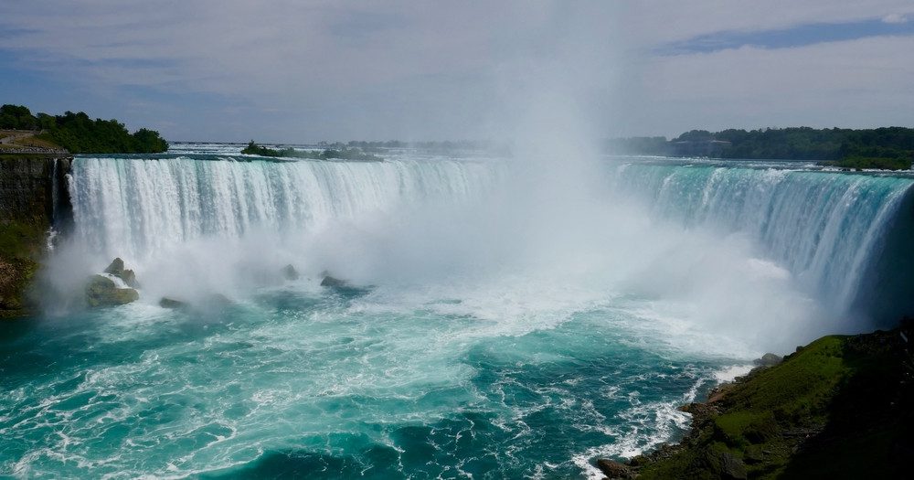BY BOAT OR HELICOPTER? What's the best way to experience Niagara Falls?