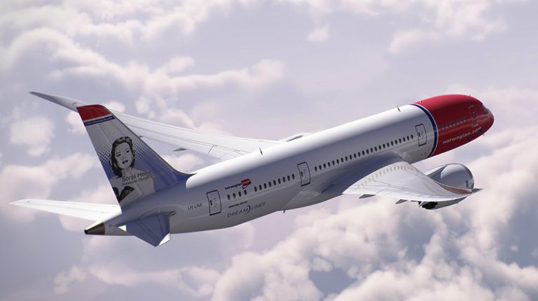 FLIGHT REVIEW: Norwegian LAX-LGW Dreamliner Economy Class