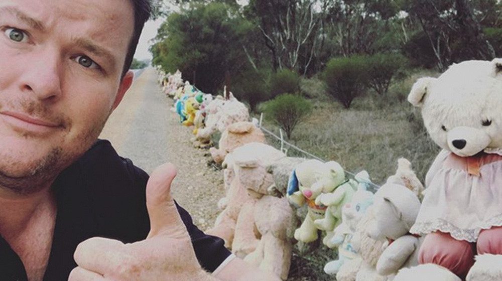 POOR WINNIE: World's Longest Teddy Bear Fence (In South Australia) To Be Demolished