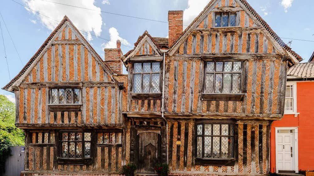 GODRIC'S HOLLOW: Witches, Wizards & Muggles Can Stay At Harry's Childhood Home