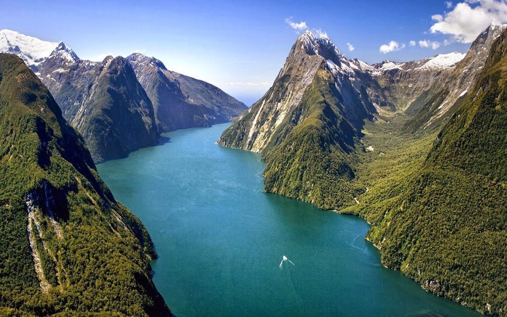 Milford Sound, South Island New Zealand