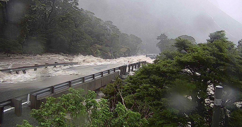 RED ALERT: Flood Affected Tourists Stranded In New Zealand's South Island