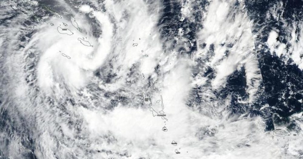 Cyclone Harold: Rips Through Vanuatu & Heads For Fiji