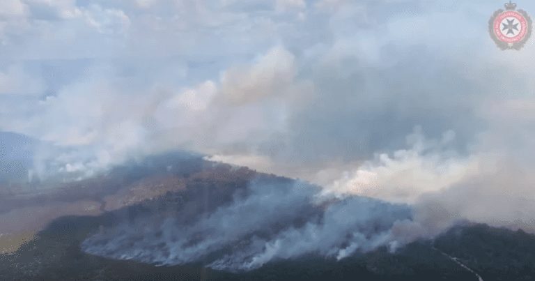 Heartbreaking Scenes As Bushfire Rages Through Fraser Island
