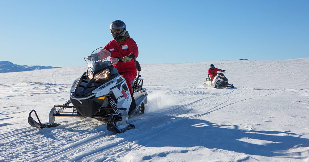 Epic Heli-Snowmobile adventures await in Queenstown at kids prices