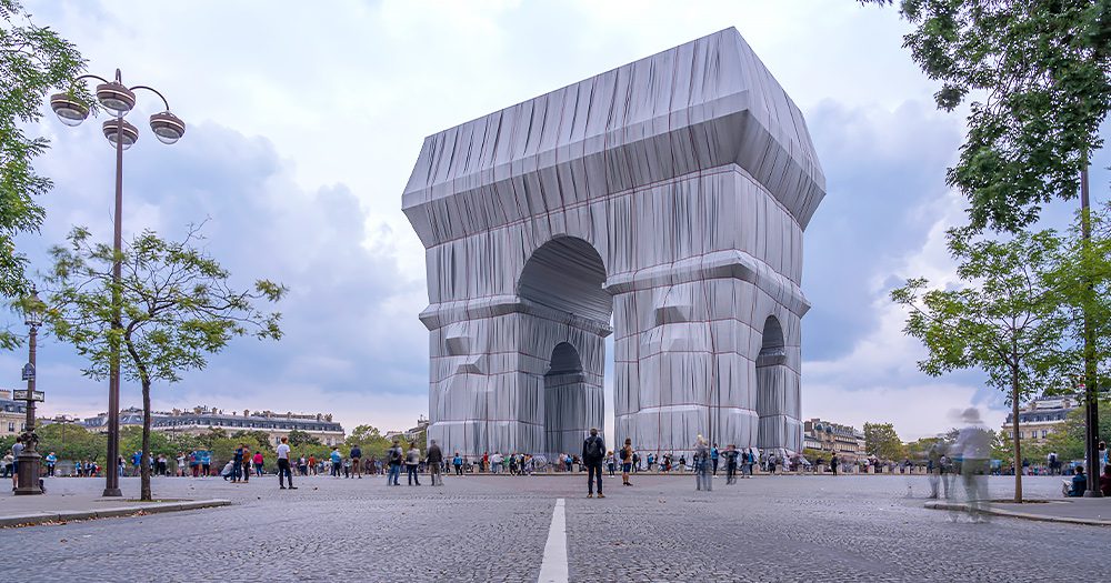 Magnifique! Six million people came to see Arc de Triomphe wrapped in fabric