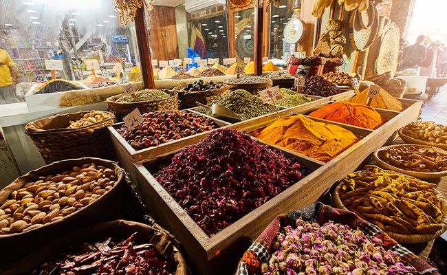 Spice up your life at the Souq Waqif. From whole or ground spices, this is your spot for exotic Arabic aromatics and endless varieties of dates, honey, tea leaves and coffee beans.