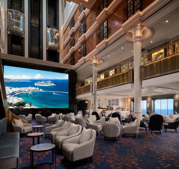 Katy Perry and Prima Partners: Eamonn Ferrin, VP, NCL International business 3 Norwegian Spirit atrium