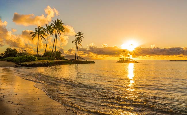 Hawaiian Islands Sojourn Honolulu Beach Sunset