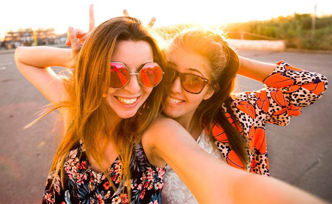 Boomer? Gen-Xer? Millennial? What does working in travel mean for you in 2022? 3 shutterstock 285256562