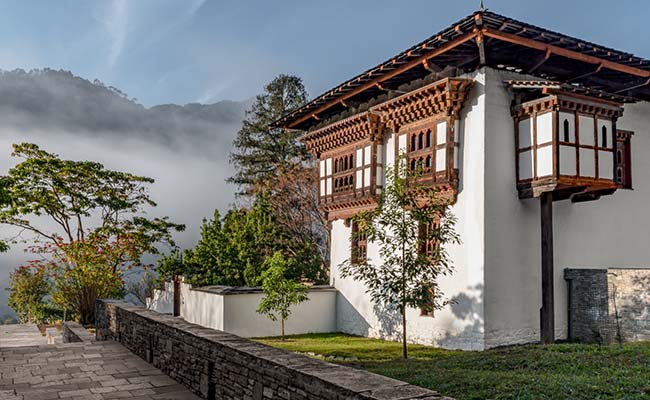 Amankora Bhutan Accommodation Punakha Lodge Farmhouse