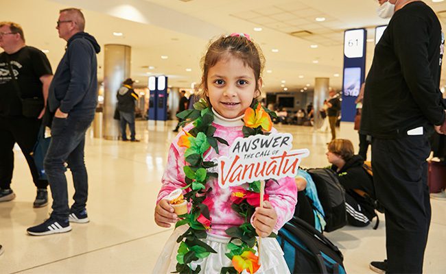 Vanuatu says Welkam Back. Aus first flight 3