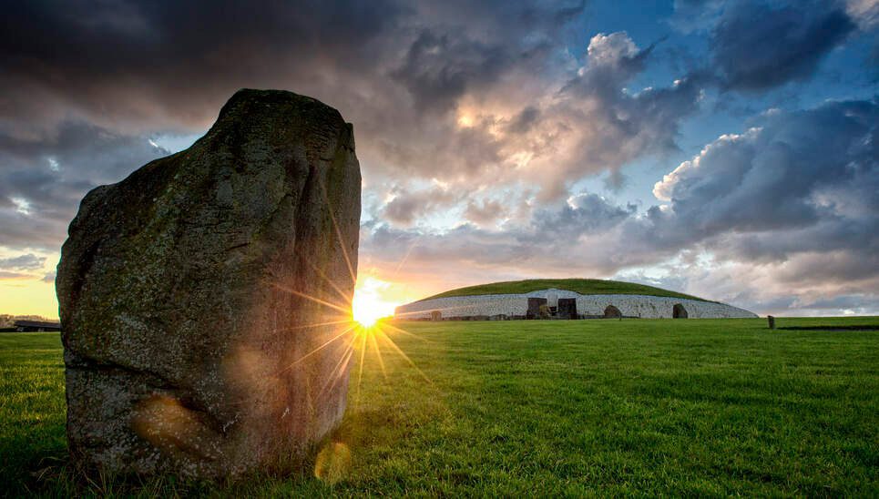Travel Advisors! Watch & WIN your way to the Emerald Isle 2 Newgrange ©Tourism Ireland