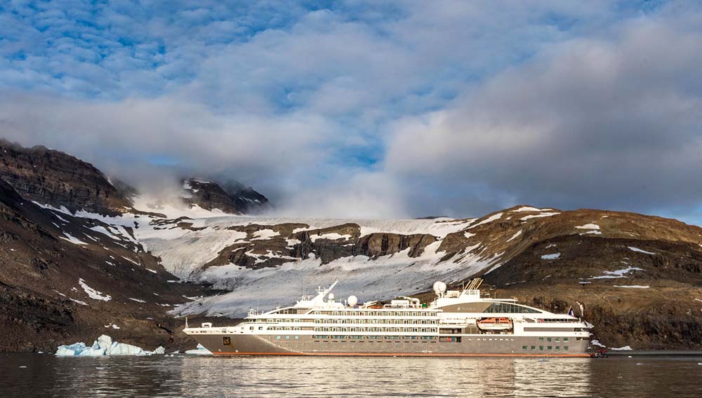 Karryon Cruise News: RCG, Norwegian Prima, Cruise360, Carnival + more 8 Kangerlugssuaq Groenland ©StudioPonant Laurence FISCHER