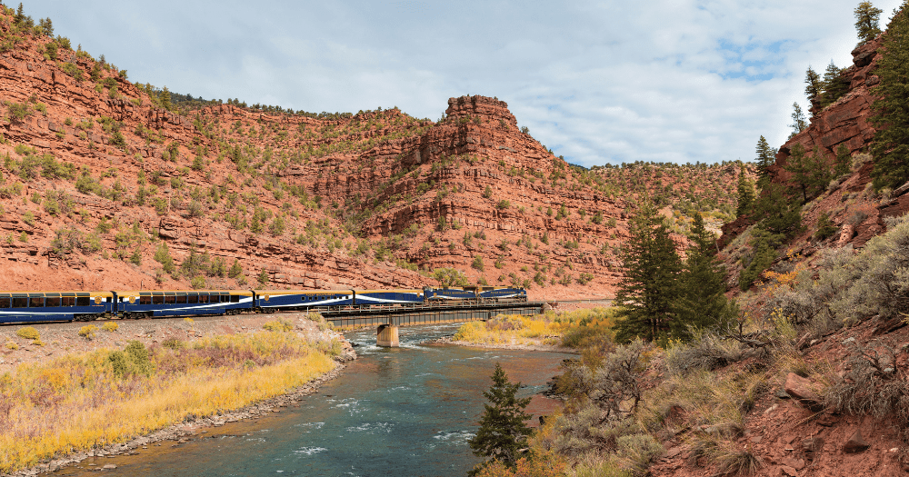 Will you be one of 8 lucky peeps to WIN an American Southwest USA famil? 