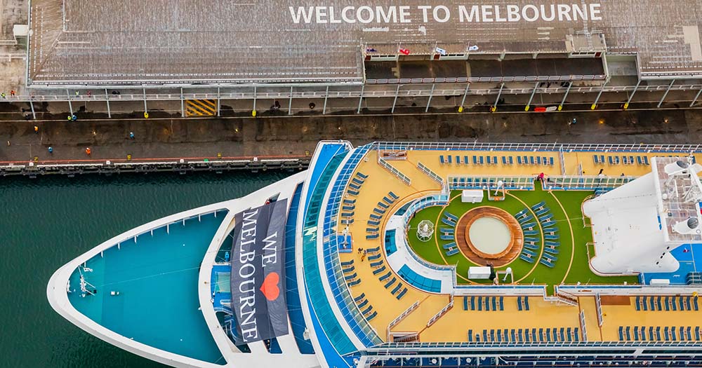 First cruise ship returns! A Melbourne welcome for Coral Princess