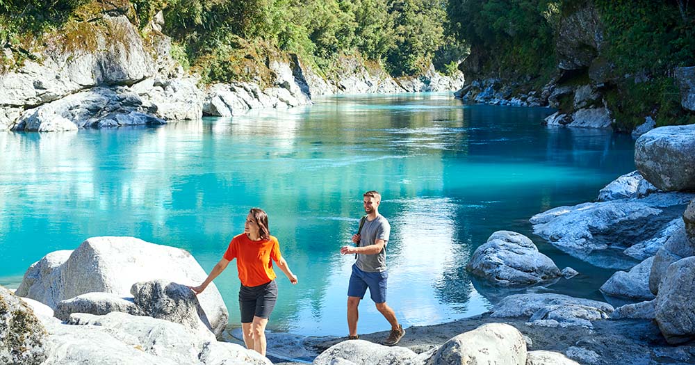 Karryon Touring: ANZCRO, APT + Abercrombie & Kent 1 8289 Hokitika Gorge West Coast Fraser Clements