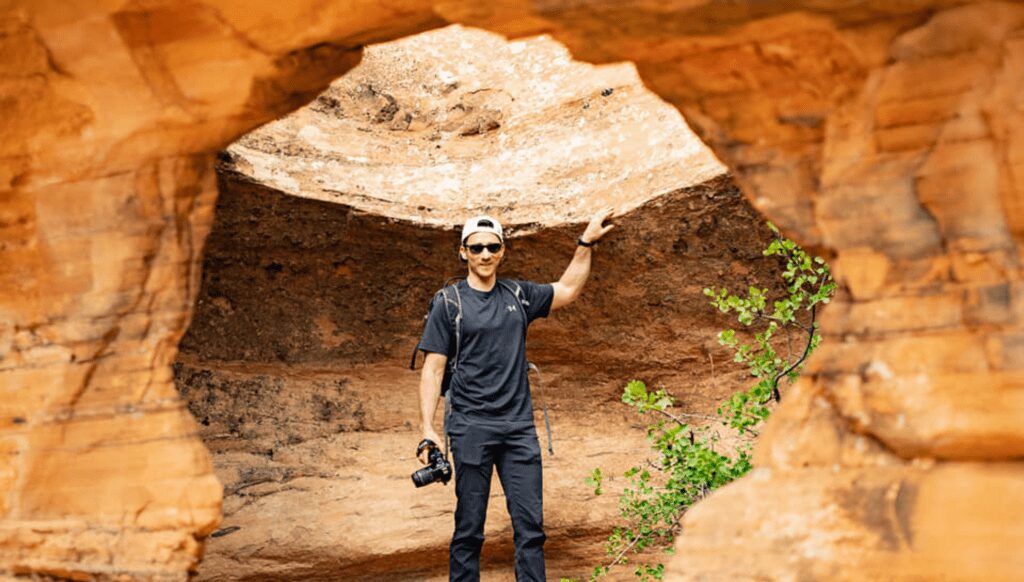 Zach Fyne in action at Colonnade Arch ©Utah Office of Tourism/San Rafael Swell