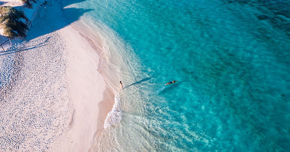 Dive into Ningaloo Reef with direct Qantas flights from Melbourne to Exmouth