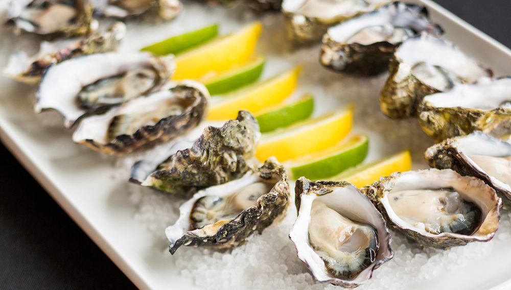 Five curated South Australia packages from The Travel Junction + epic prizes for you 4 Tempt yourself with the one kilogram oyster challenge at one of the local hotels in Port Lincoln ©South Australian Tourism Commission/Port Lincoln Hotel