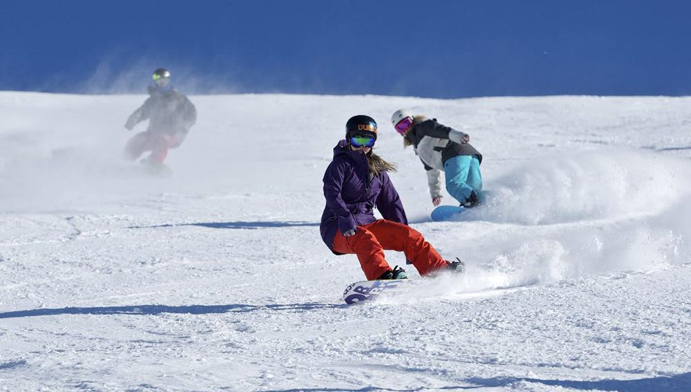Let it snow! ANZCRO Snow Highway winner announced 2 Ski or board Mt Hutt – the winner of the Best NZ Ski Resort award for seven years – and just a quick hour’s drive from Ōtautahi Christchurch.