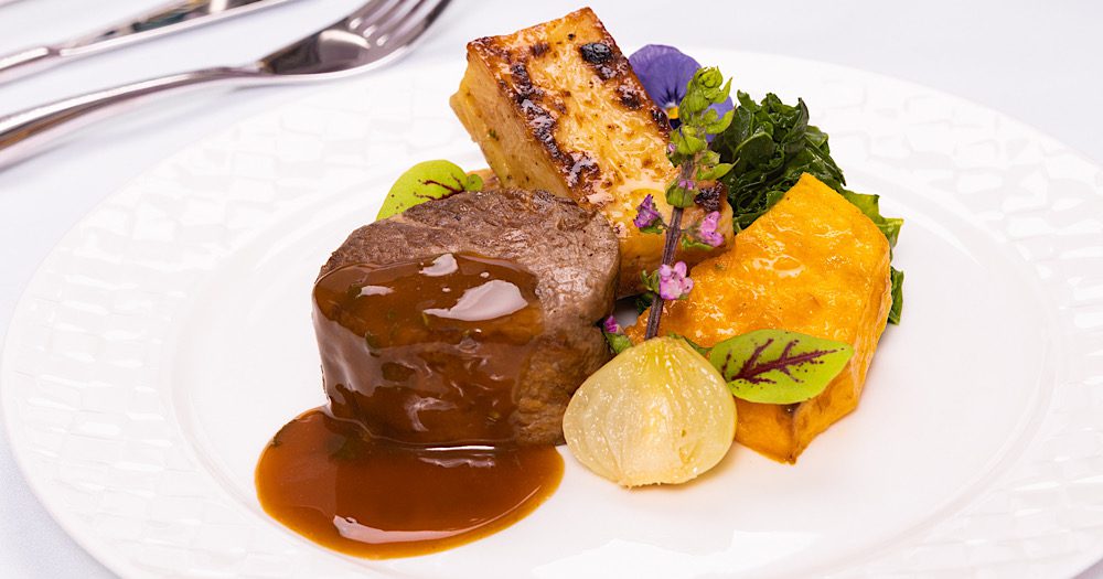 Just ‘plane’ delicious: Qatar Airways' locally-sourced meals take off from Australia