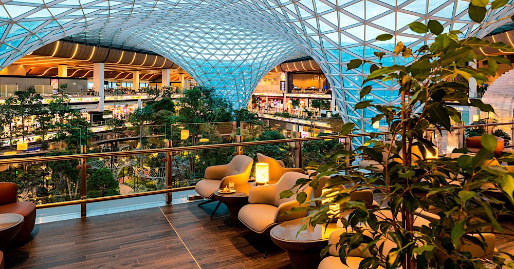 First look inside Qatar Airways’ new Al Mourjan Business Lounge