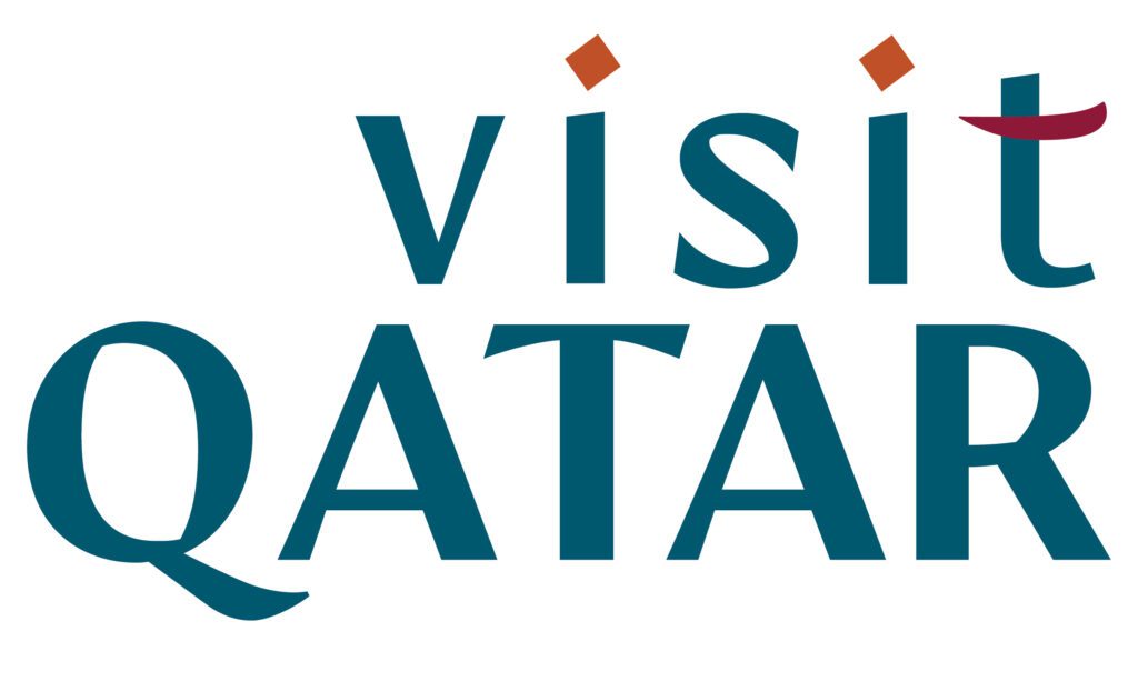 visit qatar english vertical logo 1