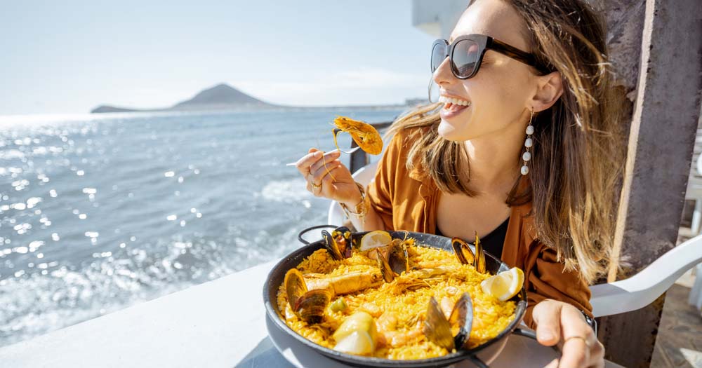 ¡Oye! Upskill with the Spain Specialist Program to win tasty prizes