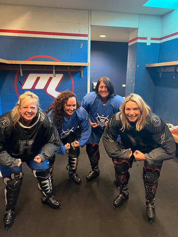 Puck, yeah! Agents hit the ice rink for Visit Arizona NHL event in Melbourne 1 Visit Arizona NHL girls