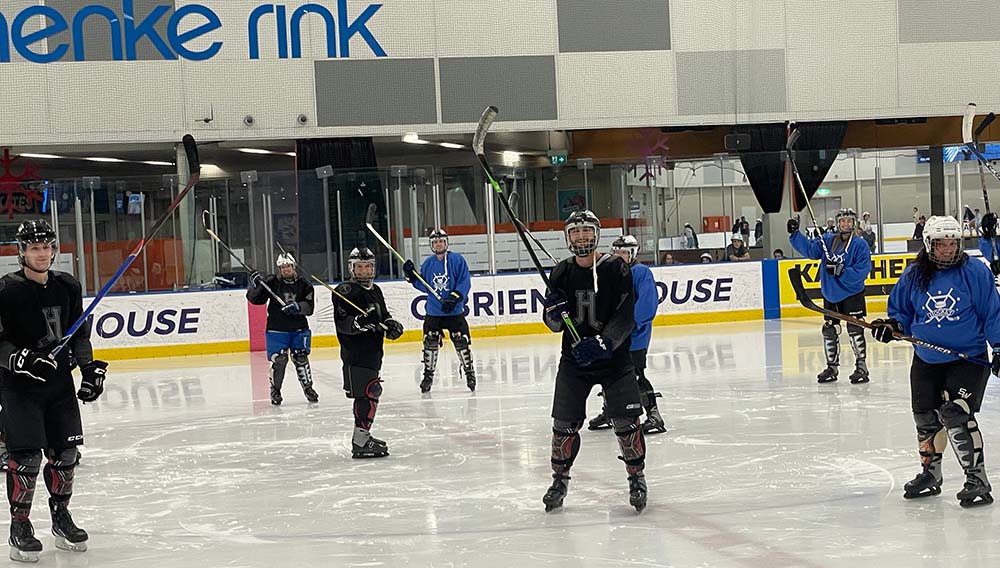 Puck, yeah! Agents hit the ice rink for Visit Arizona NHL event in Melbourne 2 Visit Arizona NHL MEL action