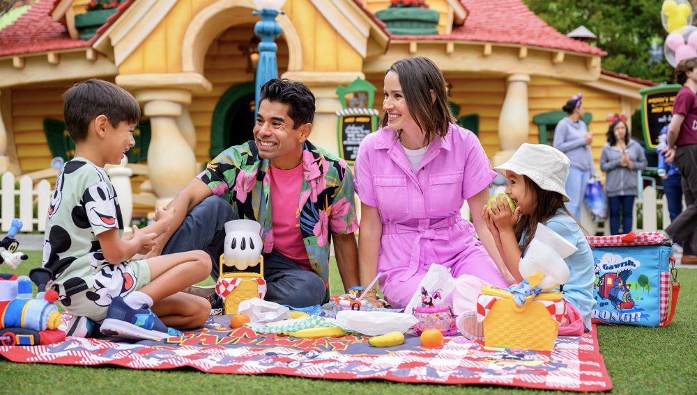 Disneyland Resort Announces Limited-Time Offers for 2020: Kids