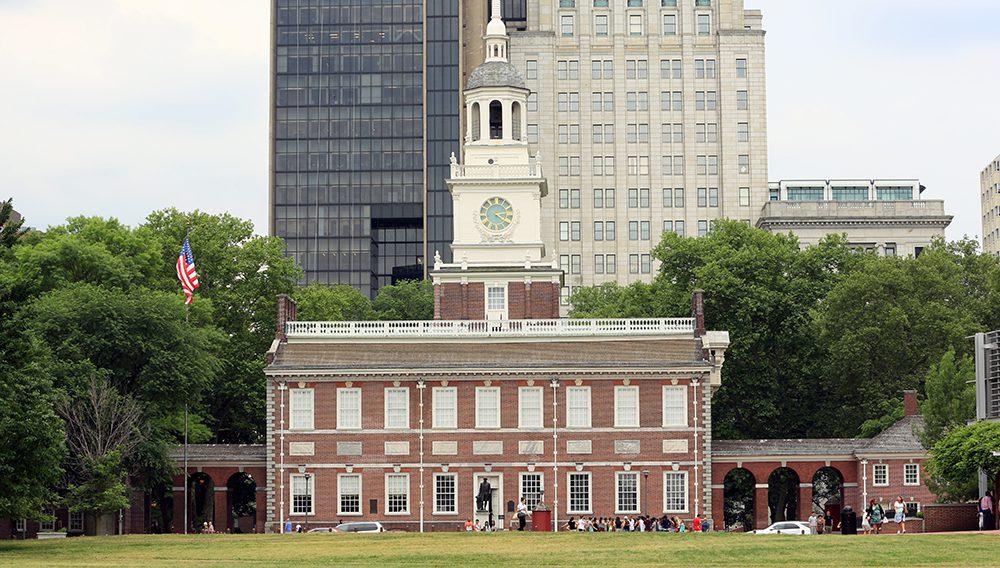 Visit Independence Hall National Historical Park, home to the Liberty Bell and Independence Hall, where the U.S. Constitution and Declaration of Independence were signed ©Brand USA
