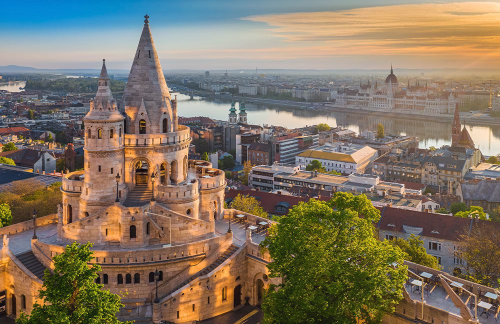 Travel the World_Budapest_cruise travel
