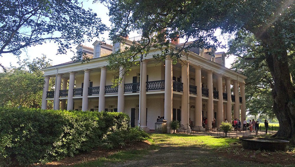 An historic New Orleans plantation house ©Brand USA